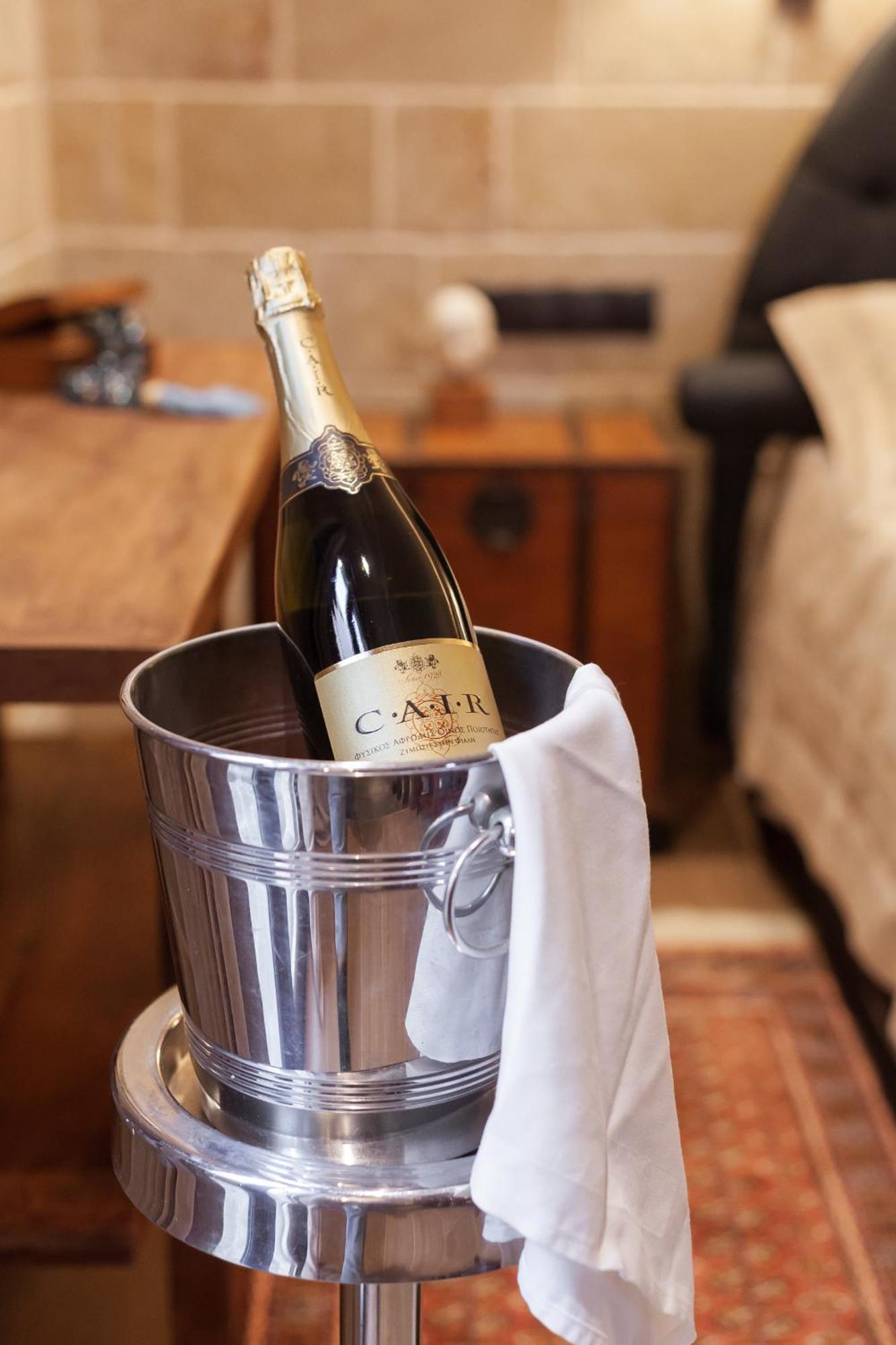 Utopia Luxury Suites - Old Town Rhodes City 외부 사진